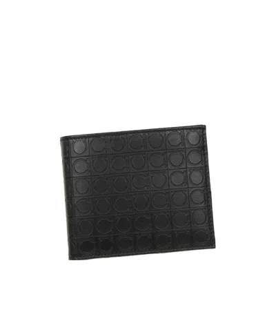 Ferragamo Logo Details Wallet In Black