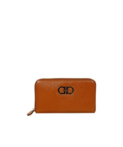 Ferragamo Logo Details Wallet In Brown