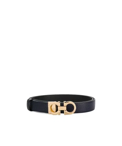 Ferragamo Logo Grain Belt In Black