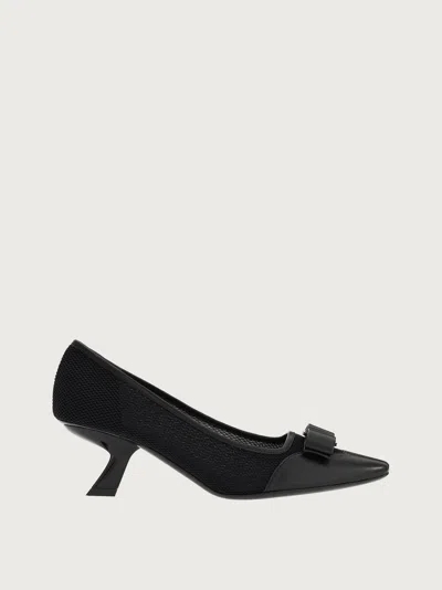 Ferragamo Logo High Heels In Black