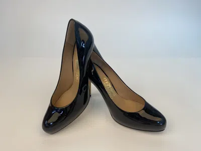 Ferragamo Logo High Heels In Black