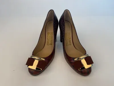 Ferragamo Logo High Heels In Brown