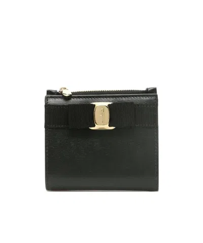 Ferragamo Bow-detail Smooth Split Calf Leather Wallet In Black