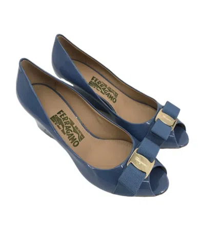 Ferragamo Logo Open-toed Heels In Blue