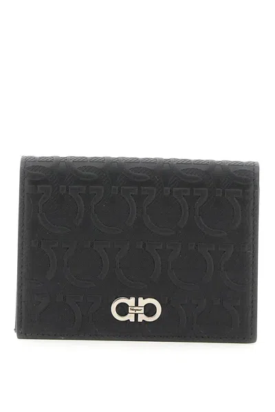 Ferragamo Logo Plaque Embossed Wallet In Black