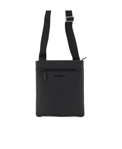 Ferragamo Logo-plaque Messenger Bag In Black