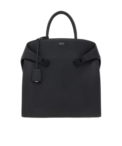 Ferragamo Logo Shoulder Bag In Black