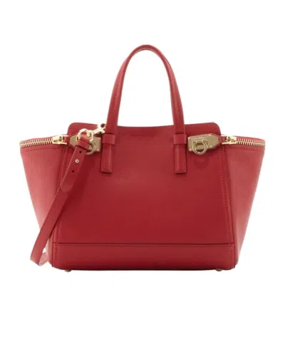 Ferragamo Logo Shoulder Bag In Red