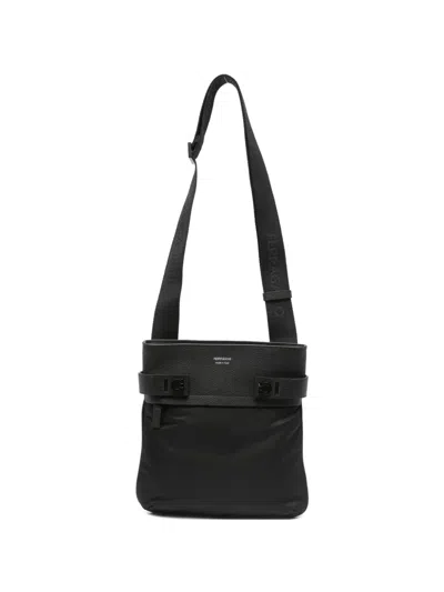 Ferragamo Logo-detail Messengerbag In Black