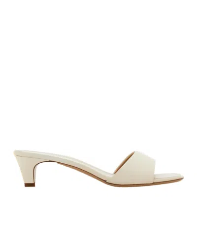 Ferragamo Low Heeled Mule In Nude