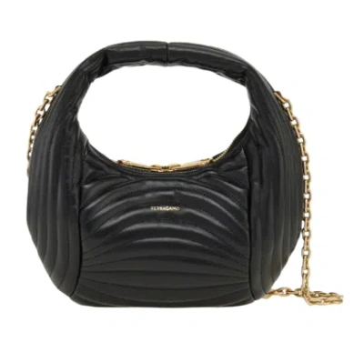 Ferragamo Luxurious 100% Leather Women's Handbag In Black
