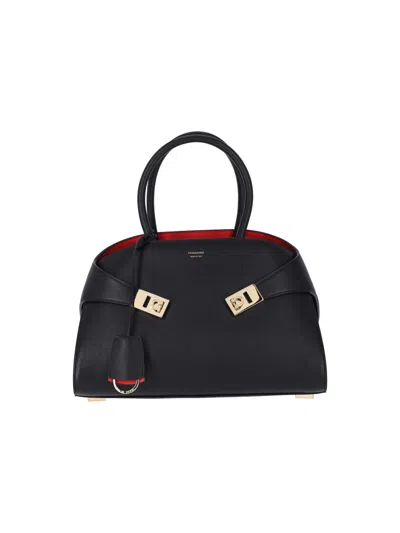 Ferragamo Luxury Calf Leather Shoulder Bag With Lamb Leather Lining In Black
