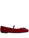 Ferragamo Zina Vara Plate Velvet Ballet Flats In Rot