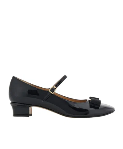 Ferragamo Mary Jane With Vara Bow In Black