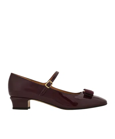 Ferragamo Mary Jane With Vara Bow In Black