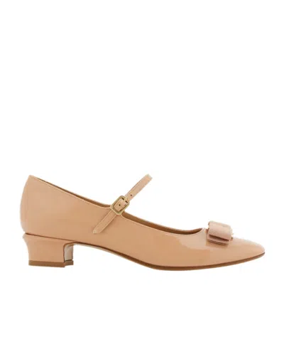 Ferragamo Mary Jane With Vara Bow In Neutral