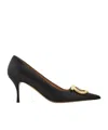 Ferragamo Escarpin Décolleté Maxi Gancini Noir Taille 41 In Black