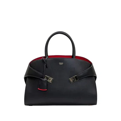 Ferragamo Medium Hug Leather Tote Bag In Black