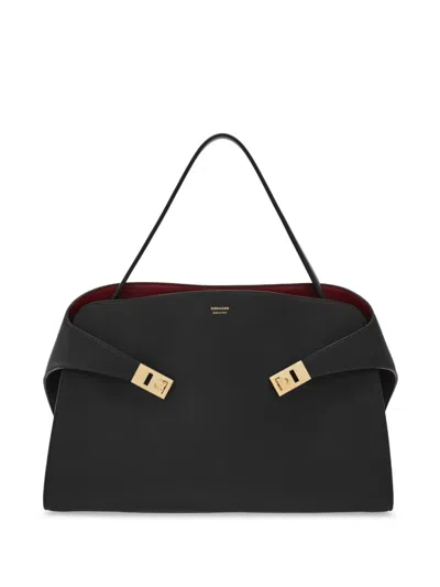 FERRAGAMO MEDIUM HUG SHOULDER BAG