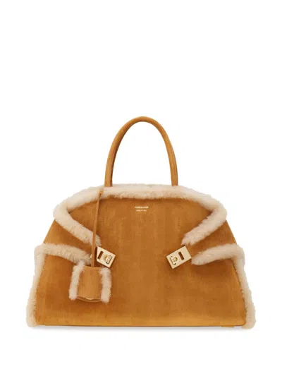 FERRAGAMO MEDIUM HUG TOTE BAG