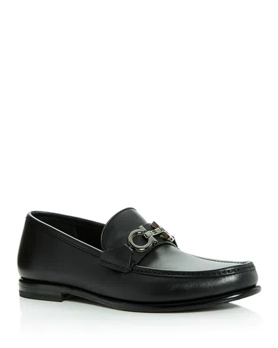 FERRAGAMO MEN'S GANCINI LOAFERS