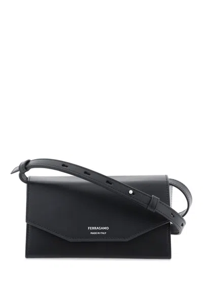 FERRAGAMO MEN'S BLACK LEATHER CROSSBODY BAG WITH MAGNETIC CLOSURE AND ADJUSTABLE STRAP