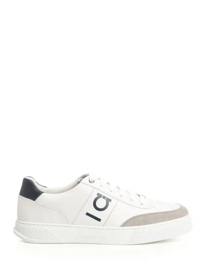 FERRAGAMO FERRAGAMO MEN LOW-TOP SNEAKER WITH GANCINI