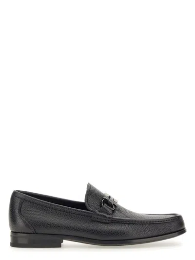 FERRAGAMO MEN'S MOCCASIN ORNAMENT GANCINI LOAFER