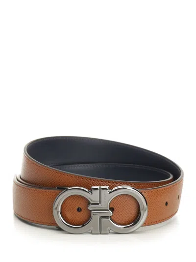 Ferragamo Men Beige Reversible Belt With Gancini Buckle In Hammered Leather Man In Brown