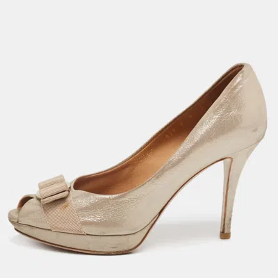 Pre-owned Ferragamo Metallic Gold Nubuck Leather Vara Bow Peep Toe Pumps Size 36.5