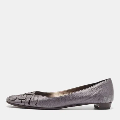 Pre-owned Ferragamo Metallic Grey Leather Ballet Flats Size 38