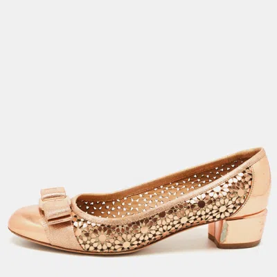 Pre-owned Ferragamo Metallic Leather Laser Cut Vara Bow Pumps Size 36.5