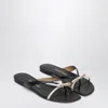 Ferragamo Black Leather Sandals With Thong Strap In Burgundy