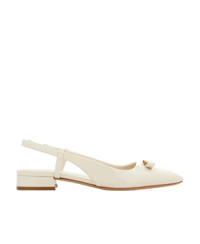 Ferragamo Mini Bow Heel Shoes In Nude