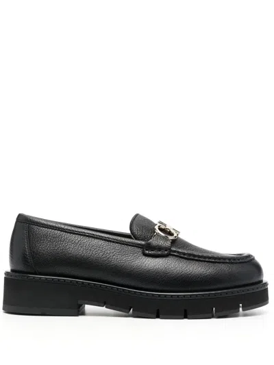 Ferragamo Rolo Lug Leather Loafer In Black