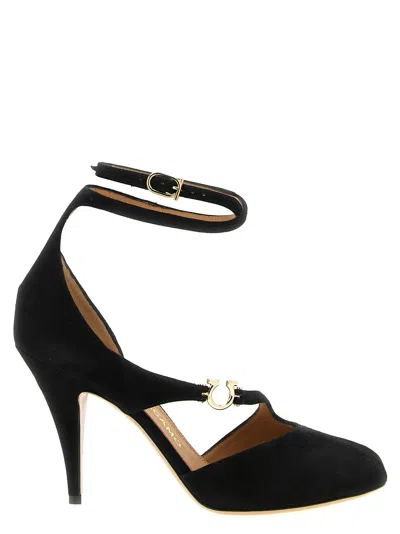 Ferragamo Molly Sandals In Black