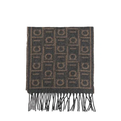 Ferragamo Monogram Motif Reversible Scarf In Green
