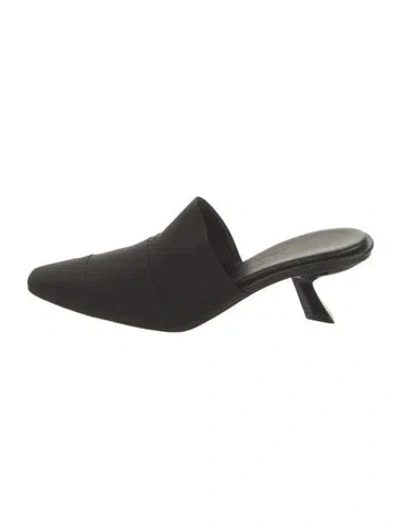 Pre-owned Ferragamo Mules In Black