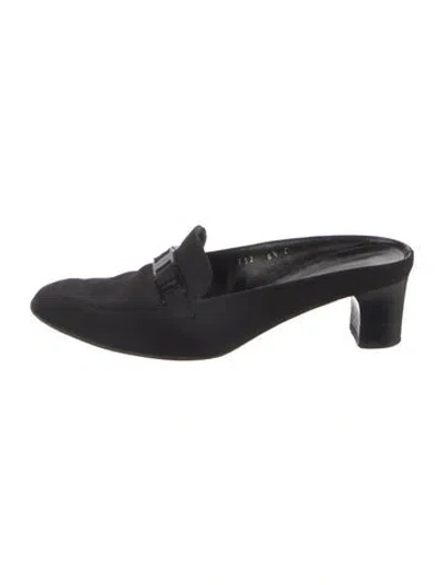 Pre-owned Ferragamo Mules In Black