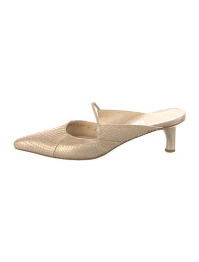 Pre-owned Ferragamo Mules In Neutral