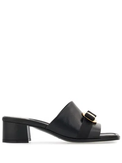 Ferragamo New Vara Plate Slide In Black