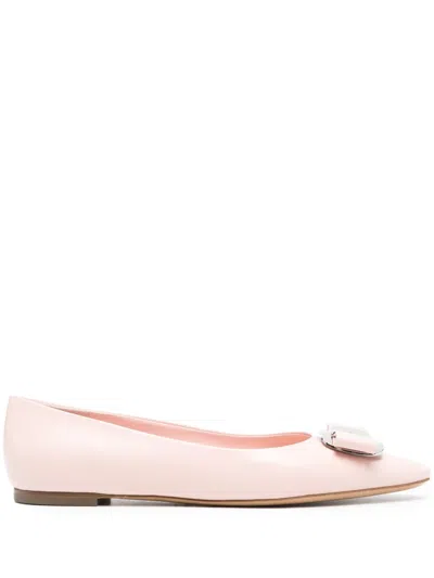 Ferragamo Buckle Pointed Toe Ballerina Shoes In Pink