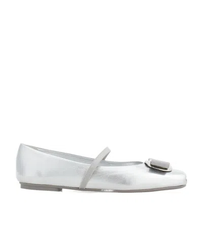 Ferragamo New Vara Ballerina Shoes In White