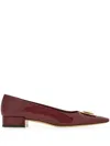 Ferragamo New Vara Plate Ballerina Shoes In 红色