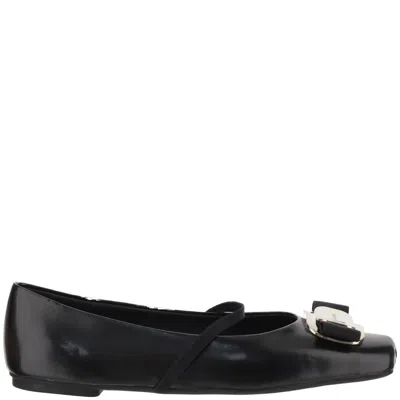FERRAGAMO NEW VARA PLATE DANCERS
