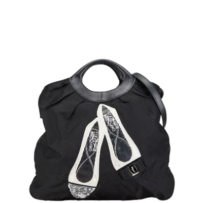 Pre-owned Ferragamo Nylon Leather Handbag Shoulder Bag () In Black