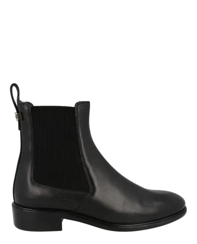 Ferragamo Oddo Chelsea Boots In Black