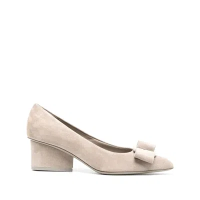 Ferragamo Ornament Pump In Gray