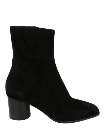 Ferragamo Pampero Suede Booties In Black