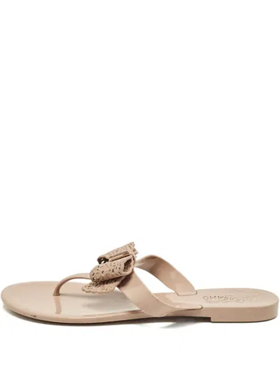 Pre-owned Ferragamo Pandy Bow-detailed Flip-flops In Neutral